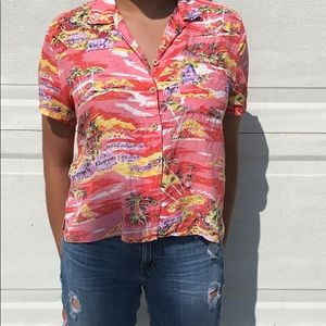 Hawaiian button down blouse